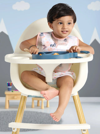 When Do Babies Need Bibs? A Complete Parent’s Guide - Kidulan