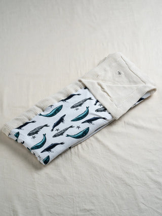 FETO BABY WAFFLE BLANKET 2 LAYER - CREAMY WHITE BLUE WHALE - Kidulan