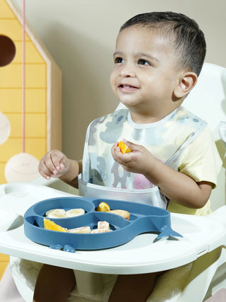 Baby Must - Have Essentials Pack – White Bodysuits, Washcloths & Waterproof Bibs - Kidulan