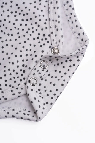 Half sleeve small round pattern in white bodysuit for baby - Kidulan