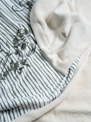 FETO BABY WAFFLE BLANKET 2 LAYER - CREAMY WHITE FLORAL STRIPES - Kidulan
