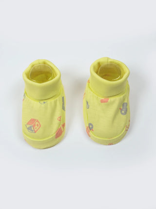 Newborn Cap, Mittens & Booties Set – Yellow Print - Kidulan