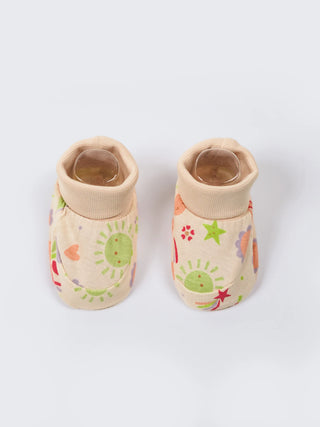 Newborn Cap, Mittens & Booties Set – Beige Print - Kidulan
