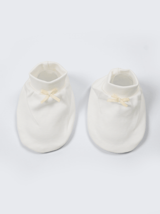 Baby Cap, Mittens & Booties Set – Gold Heart Print - Kidulan