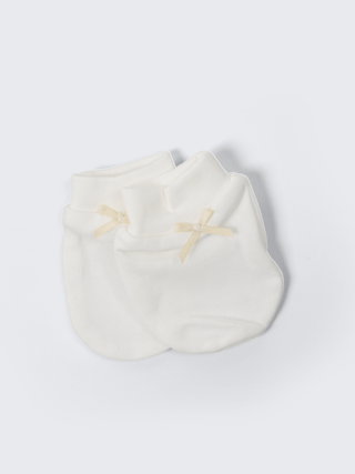 Baby Cap, Mittens & Booties Set – Gold Heart Print - Kidulan