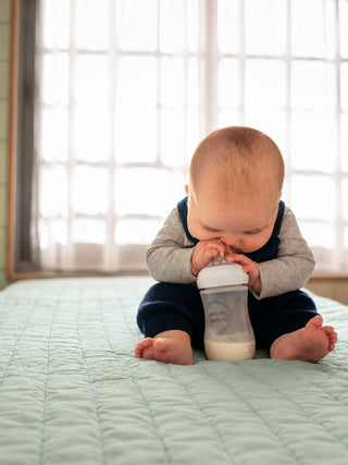 Avent Natural Response Baby Feeding Bottle-260ml (3-6 Months) - Kidulan